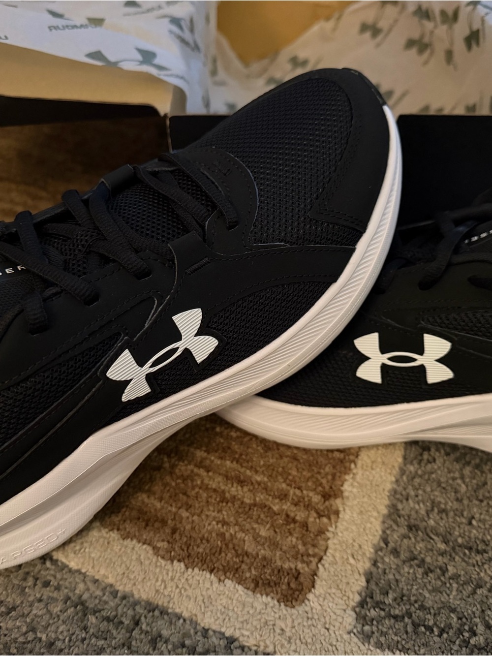 Under Armour Black and White Men's Athletic Sneakers *NEW*